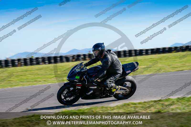 anglesey no limits trackday;anglesey photographs;anglesey trackday photographs;enduro digital images;event digital images;eventdigitalimages;no limits trackdays;peter wileman photography;racing digital images;trac mon;trackday digital images;trackday photos;ty croes